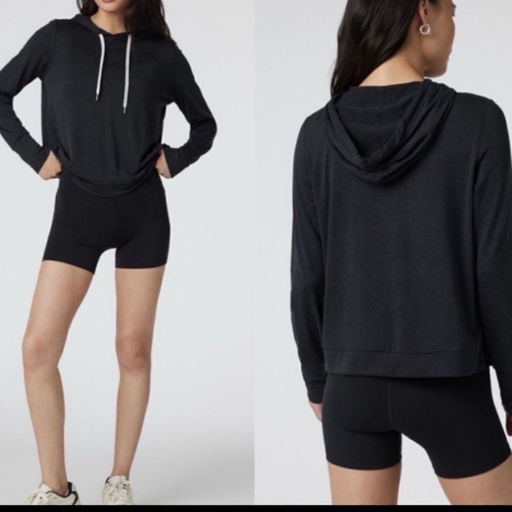 VUORI halo essential hoodie in black heather Small NWT $115